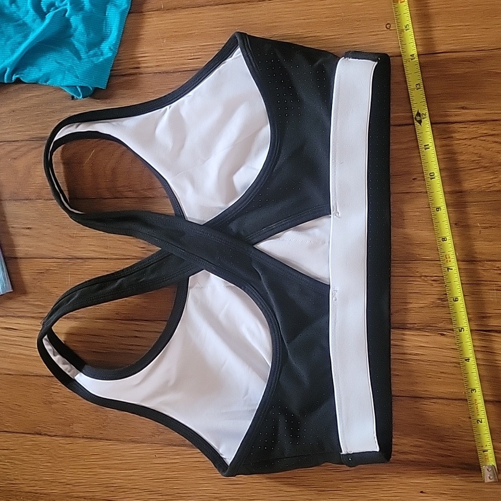 Workout bundle🔥🔥🔥 - Picture 3 of 13